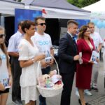 Kielce. Akcja informacyjna o programie "Rodzina 500+" / Magdalena Blicharska / Radio Kielce