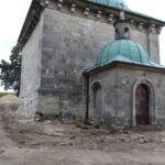 Prace remontowe przy kaplicy św. Anny w Pińczowie / Marta Gajda / Radio Kielce