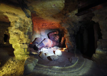 16.02.2016 Krzemionki. Muzeum Archeologiczne. Podziemna trasa turystyczna. / Jarosław Kubalski / Radio Kielce