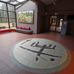 16.02.2016 Krzemionki. Muzeum Archeologiczne. Pawilon wystawienniczy. / Jarosław Kubalski / Radio Kielce