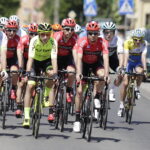 01.06.2017.  XII Międzynarodowy Wyścig Kolarski Szlakiem Walk Majora Hubala, ze Skarżyska – Kamiennej na Święty Krzyż. / Jarosław Kubalski / Radio Kielce