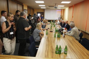 01.07.2019 Kielce. Urząd marszałkowski. Konferencja dotycząca V edycji Międzynarodowych Zawodów Robotów Marsjańskich ERC / Jarosław Kubalski / Radio Kielce