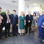 01.07.2019 Kielce. Nowy punkt przyjęć klientów przy rondzie Herlinga-Grudzińskiego. Od lewej: Krzysztof Słoń - senator PiS, Maciej Miłkowski - wiceminister zdrowia, Bartłomiej Dorywalski - wicewojewoda świętokrzyski, Małgorzata Kiebzak - dyrektor świętokrzyskiego NFZ, Andrzej Bętkowski - marszałek województwa świętokrzyskiego, Andrzej Jacyna - prezes NFZ i Bogdan Wenta - prezydent Kielc / Jarosław Kubalski / Radio Kielce