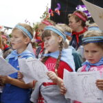 Otwarcie placu zabaw dla dzieci przy Ognisku Wychowawczym Caritas w Jędrzejowie / Jarosław Kubalski / Radio Kielce