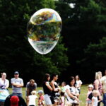 20.07.2019 Kielce. Bańki mydlane. Festiwal puszczania baniek Bubble Day / Jarosław Kubalski / Radio Kielce