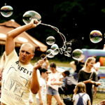 20.07.2019 Kielce. Bańki mydlane. Festiwal puszczania baniek Bubble Day / Jarosław Kubalski / Radio Kielce
