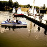 25.07.2019 Kielce. Wodociągi Kieleckie przekazały rower wodny uczniowskiemu klubowi sportowemu "Zalew Kielce" / Jarosław Kubalski / Radio Kielce