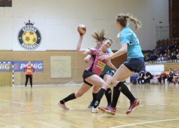 Mecz Korona Handball Kielce - UKS PCM Kościerzyna / Marzena Mąkosa / Radio Kielce