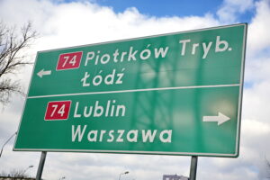 Skrzyżowanie ulic Warszawskiej i Jesionowej. Droga 74 / Marzena Mąkosa / Radio Kielce