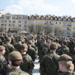 Przysięga żołnierzy 10. Świętokrzyskiej Brygady Obrony Terytorialnej / Marzena Mąkosa / Radio Kielce