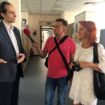 Moskwa. Bajkowe lato z Radiem Kielce. Wizyta w wytwórni Sojuzmultfilm. Na zdjęciu Borys Maszkowcew, dyrektor Sojuzmultfilm oraz Grażyna Szlęzak-Wójcik i Robert Szumielewicz / Grażyna Szlęzak-Wójcik / Robert Szumielewicz / Radio Kielce