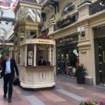 Moskwa. Bajkowe lato z Radiem Kielce. Spacer po stolicy Rosji. Moskwa GUM - Dom Towarowy przy Placu Czerwonym / Grażyna-Szlęzak-Wójcik / Robert Szumielwicz / Radio Kielce