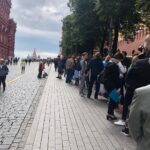 Moskwa. Bajkowe lato z Radiem Kielce. Spacer po stolicy Rosji. Kolejka do mauzoleum Lenina / Grażyna-Szlęzak-Wójcik / Robert Szumielwicz / Radio Kielce