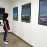 Jędrzejów. Muzeum im. Przypkowskich. VI biennale - Artyści Buska-Zdroju w kręgu Galerii Zielona / Ewa Pociejowska-Gawęda / Radio Kielce