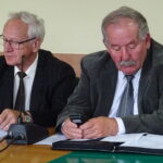 Sesja rady miasta. Od lewej: radni Andrzej Pałka i Włodzimierz Sajda / Emilia Sitarska / Radio Kielce