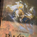 W księgarniach można znaleźć też baśnie Hansa Christiana Andersena po polsku / Anne Sofie Peteresen