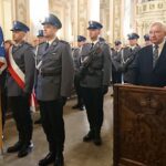 Uroczystości z okazji 100-lecia powstania Policji Państwowej. Poseł Krzysztof Lipiec (pierwszy z prawej) / Emilia Sitarska / Radio Kielce