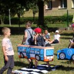 Ostrowiec Świętokrzyski. Dzieci z przedszkola nr 11 bawią się w drogowym miasteczku / Emilia Sitarska / Radio Kielce