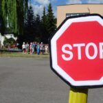 Ostrowiec Świętokrzyski. Dzieci z przedszkola nr 11 bawią się w drogowym miasteczku / Emilia Sitarska / Radio Kielce