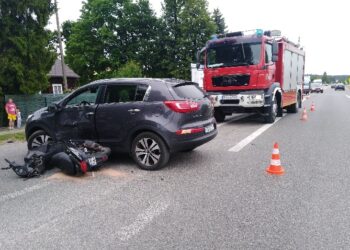 Wypadek na ulicy Kieleckiej w Suchedniowie / KM Skarżysko-Kamienna