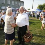 Piaski, gm. Jędrzejów. Piknik rodzinny Prawa i Sprawiedliwości. Na zdjęciu Krzysztof Lipiec, poseł PiS / Jarosław Kubalski / Radio Kielce