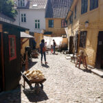 Plac zabaw z czasów Hansa Christiana Andersena / Marlena Płaska / Mateusz Kaczmarczyk / Radio Kielce