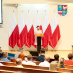 Spotkanie z przedstawicielami samorządów ws. przywrócenia komunikacji publicznej do małych miejscowości województwa świętokrzyskiego. Agata Wojtyszek - wojewoda świętokrzyski / Wiktor Taszłow / Radio Kielce