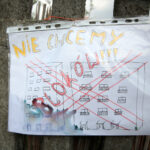 Spotkanie kieleckich radnych i mieszkańców ul. Dobrzyńskiej sprzeciwiających się budowie bloków w sąsiedztwie ich domów / Wiktor Taszłow / Radio Kielce