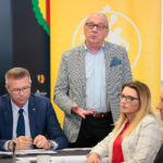 Posiedzenie komisji sportu, turystyki i promocji rady miasta. Od lewej: Bogdan Wenta - prezydent Kielc i Marian Urban - wiceprezes zarządu PGE Vive / Wiktor Taszłow / Radio Kielce