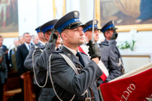 Święty Krzyż. Wojewódzkie Obchody Święta Policji / Wiktor Taszłow / Radio Kielce