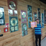 Warszawa. Bajkowe lato z Radiem Kielce. Wizyta w siedzibie Warner Music Poland. Na zdjęciu Jerzy Jop - Radio Kielce / Anna Głąb / Radio Kielce