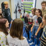 Warsztaty pod hasłem „Uwaga nagranie”. Młodzież pracuje pod okiem Wojciecha Ramusa z Fundacji Teatr Wyobraźni / Michał Jakóbczyk / Fundacja Teatr Wyobraźni