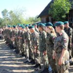 „Kadrówka” wkroczyła do Chęcin / Michał Wójtowicz