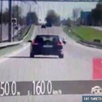 Funkcjonariusze kieleckiej drogówki zatrzymali kobietę, która na jednej z kieleckich ulic, prowadziła samochód z prędkością 160 km/h / świętokrzyska policja