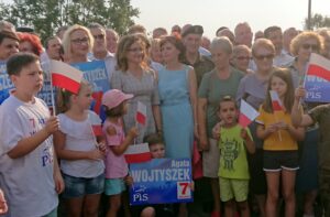2019. Starachowice. Inauguracja kampanii wyborczej przez Agatę Wojtyszek / Anna Głąb / Radio Kielce