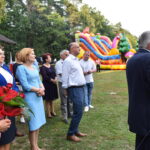 Piknik PiS. Od lewej: Maria Zuba - poseł PiS, Agata Wojtyszek - wojewoda świętokrzyski, Anna Krupka - wiceminister sportu i turystyki, Piotr Wawrzyk - wiceminister spraw zagranicznych i Krzysztof Lipiec - poseł PiS / Magdalena Galas-Klusek / Radio Kielce