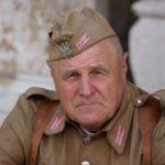 Kielce. Zdjęcia do spotu promującego Marsz Szlakiem I Kompanii Kadrowej. Ryszard Gołdziński ze Świętokrzyskiego Szwadronu Kawalerii Ochotniczej im. Henryka „Hubala” Dobrzańskiego / Piotr Kwaśniewski / Radio Kielce