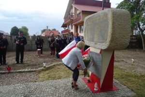 Uroczystości upamiętniające wydarzenia z 1944 roku w Lipnie / Ewa Pociejowska-Gawęda / Radio Kielce