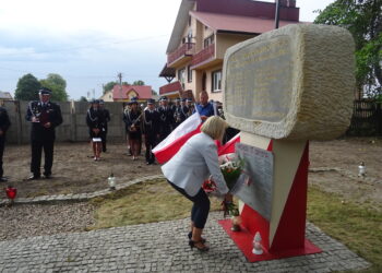 Uroczystości upamiętniające wydarzenia z 1944 roku w Lipnie / Ewa Pociejowska-Gawęda / Radio Kielce