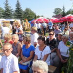 Dożynki gminy Wodzisław. Na zdjęciu  Marek Bogusławski , członek Zarządu Województwa Świętokrzyskiego, Paweł Faryna - starosta jędrzejowski i wicestarosta Maria Barańska / Ewa Pociejowska-Gawęda / Radio Kielce