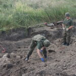 Niewybuchy i niewypały znalezione pod budowaną drogą w Lipniku / Michał Kita / Radio Kielce