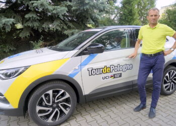 Zbigniew Piątek, były znakomity polski kolarz, a obecnie wójt Piekoszowa, będzie jechał w obsłudze wyścigu Tour de Pologne / Kamil Król / Radio Kielce