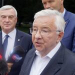 Marsobus na ulicach Kielc. Na zdjęciu (od lewej): Andrzej Bętkowski - marszałek województwa świętokrzyskiego i Krzysztof Lipiec - poseł PiS / Piotr Kwaśniewski / Radio Kielce