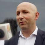 Marsobus na ulicach Kielc. Na zdjęciu: Marcin Perz - prezes Specjalnej Strefy Ekonomicznej "Starachowice" / Piotr Kwaśniewski / Radio Kielce