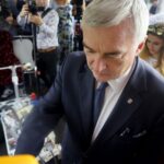 Marsobus na ulicach Kielc. Na zdjęciu: Andrzej Bętkowski - marszałek województwa świętokrzyskiego / Piotr Kwaśniewski / Radio Kielce