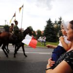 Miechów. Marsz Szlakiem I Kompanii Kadrowej / Jarosław Kubalski / Radio Kielce