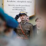 Kraków. Wymarsz kadrówki. Na zdjęciu: Dionizy Krawczyński - komendant marszu / Jarosław Kubalski / Radio Kielce