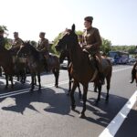 Kadrówkowicze złożyli hołd zmarłym uczestnikom Marszu Szlakiem I Kompanii Kadrowej / Jarosław Kubalski / Radio Kielce