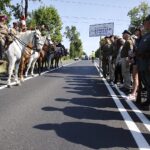 Kadrówkowicze złożyli hołd zmarłym uczestnikom Marszu Szlakiem I Kompanii Kadrowej / Jarosław Kubalski / Radio Kielce