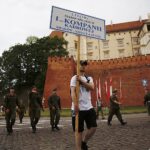 Kraków. 54. Marsz Szlakiem Pierwszej Kompanii Kadrowej. Uroczystości na Wawelu / Jarosław Kubalski / Radio Kielce